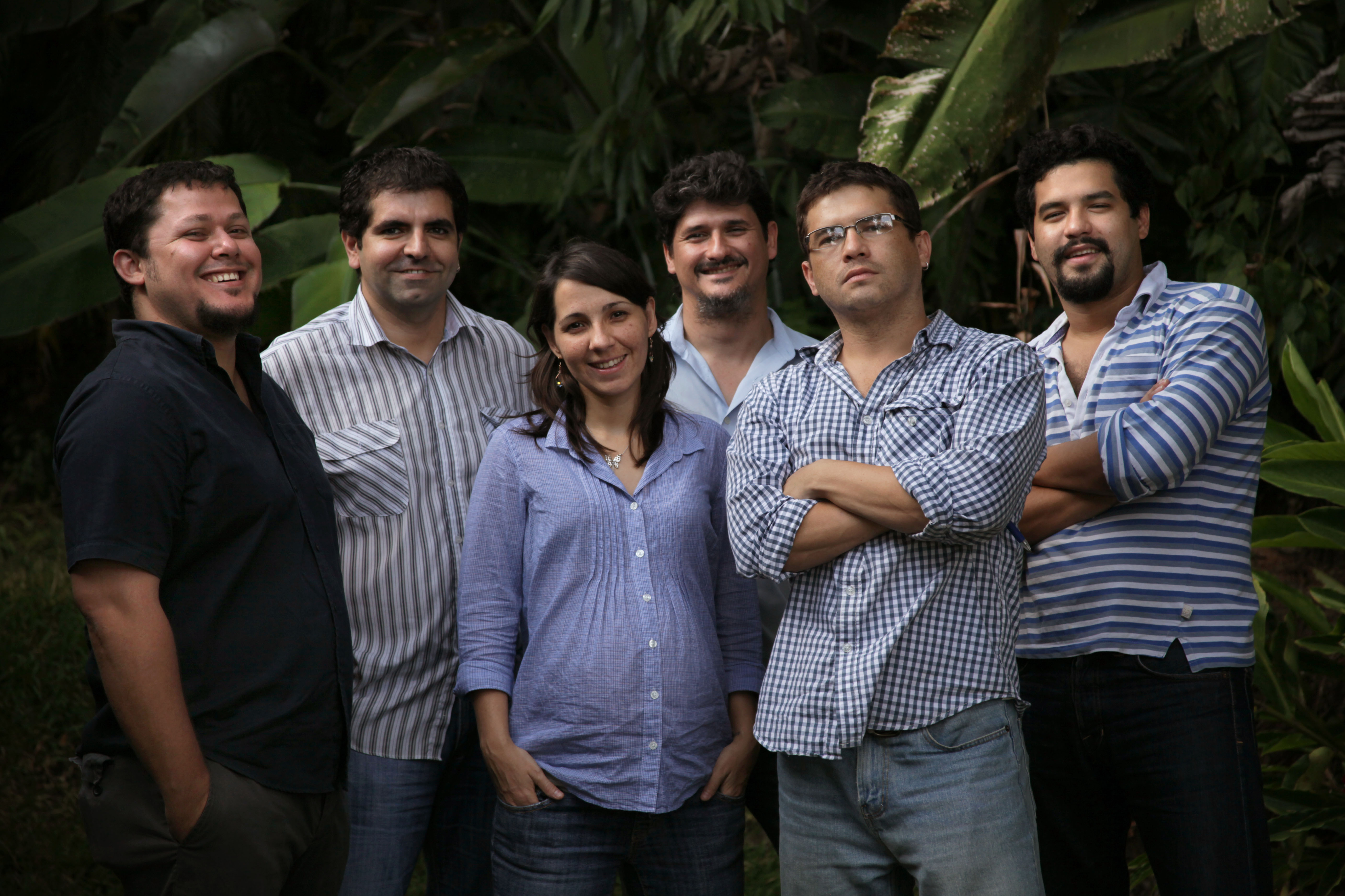 El equipo Sala Negra. De izquierda a derecha: Daniel Valencia Caravantes, Roberto Valencia, Marcela Zamora, José Luis Sanz, Carlos Martínez, Óscar Mártinez (coordinador).