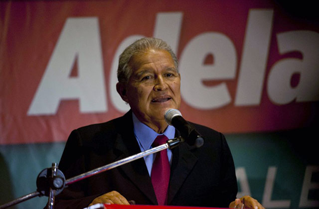 Salvador Sánchez Cerén durante la conferencia de prensa del 10 de marzo en la cual invitó al partido Arena a trabajar juntos para sacar adelante el país. Foto AFP/José Cabezas