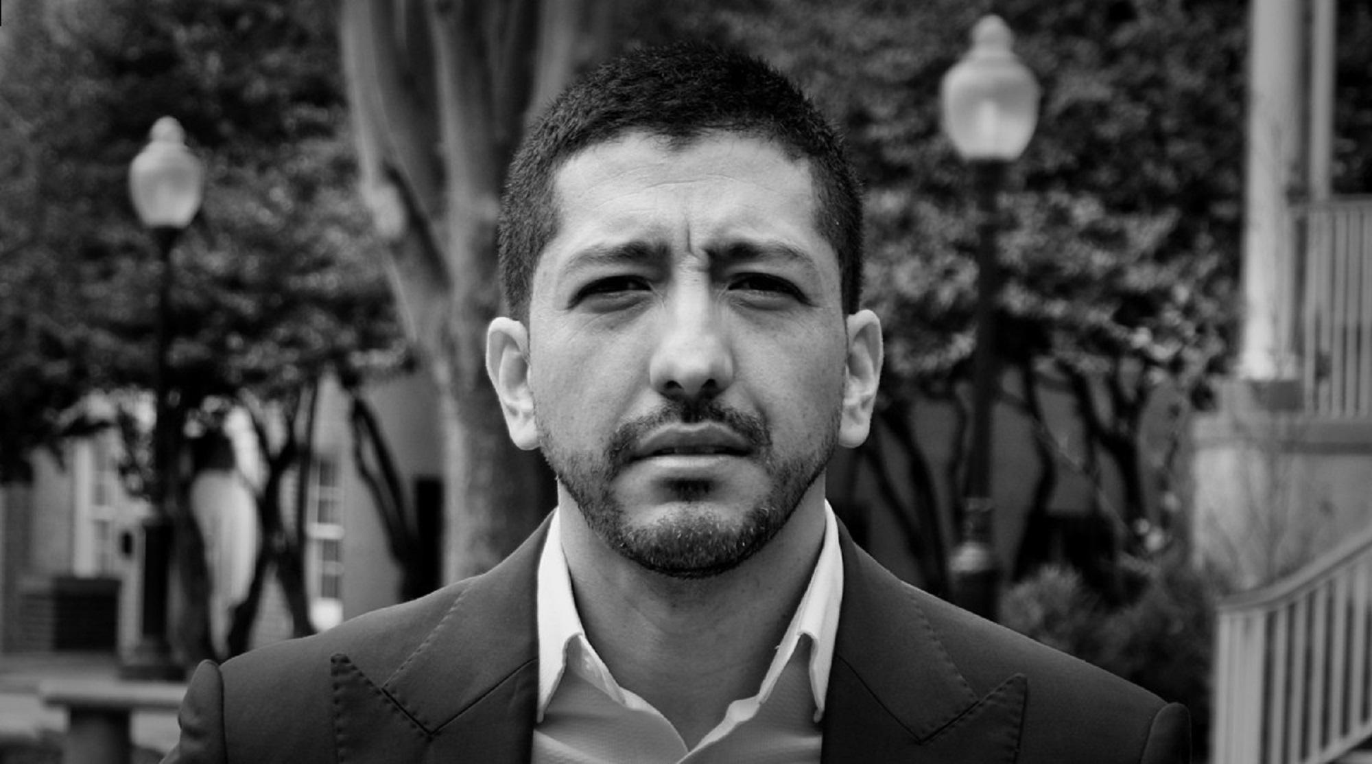 Luis Ortiz (@LuisOrtizDC) es Director de Voces , un podcast de análisis sobre política Latinoamericana producido con auspicio de la escuela McCourt de Políticas Públicas de la Universidad de Georgetown. Durante nueve años, se desempeñó como miembro del Directorio Ejecutivo del Banco Interamericano de Desarrollo (BID), institución para la cual hoy sirve como consultor externo.