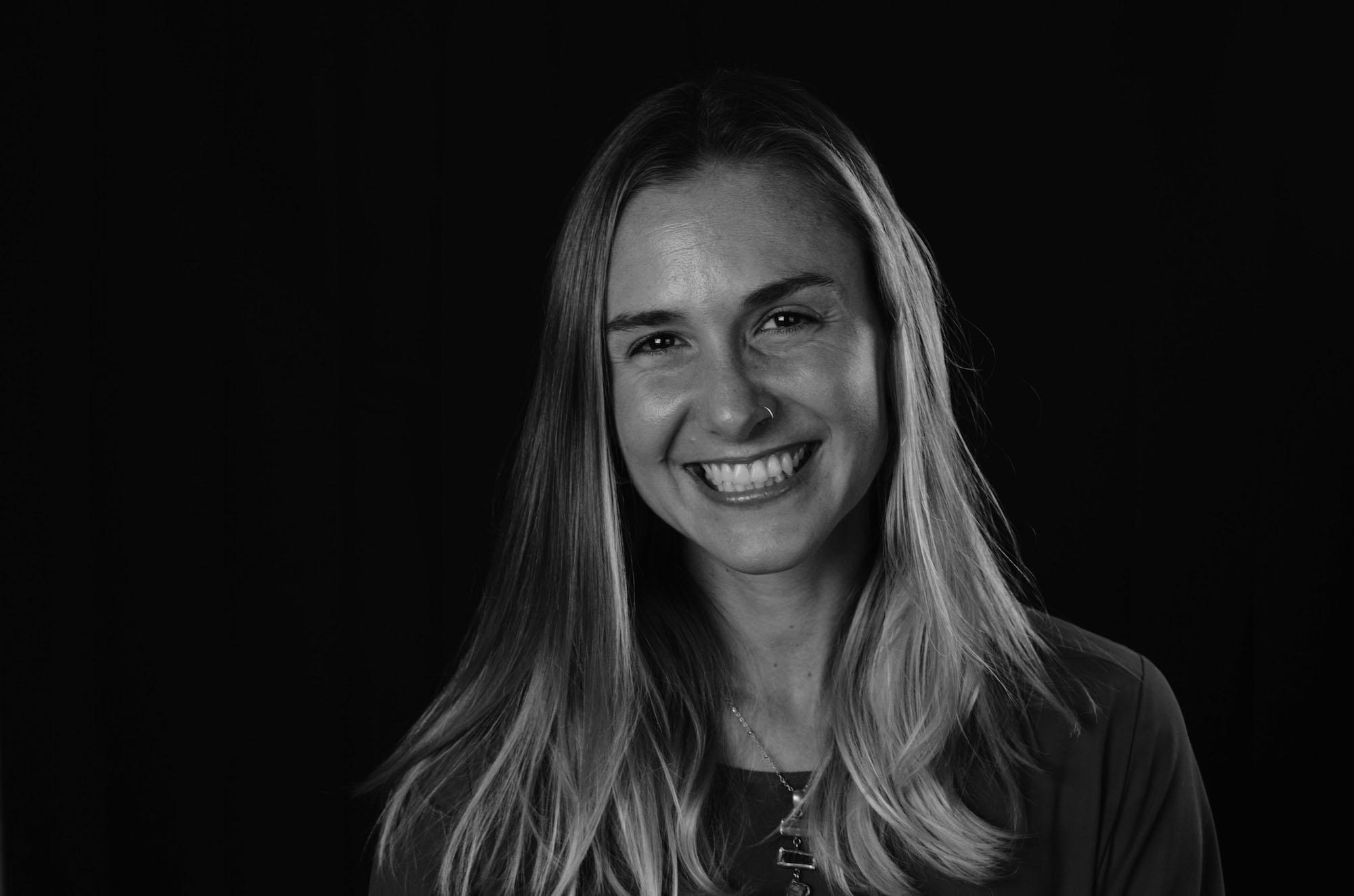 María Luisa Gómez Comi es abogada y antropóloga por la Universidad Complutense de Madrid. Realizó una especialización en derechos de los pueblos indígenas en la Universidad de Chile (2015). Desde hace más de tres años se desempeña como abogada para Mesoamérica en el Centro por la Justicia y el Derecho Internacional (CEJIL) y actualmente cursa la Maestría en Derecho Internacional de los Derechos Humanos en la Universidad para la Paz de las Naciones Unidas en San José, Costa Rica.