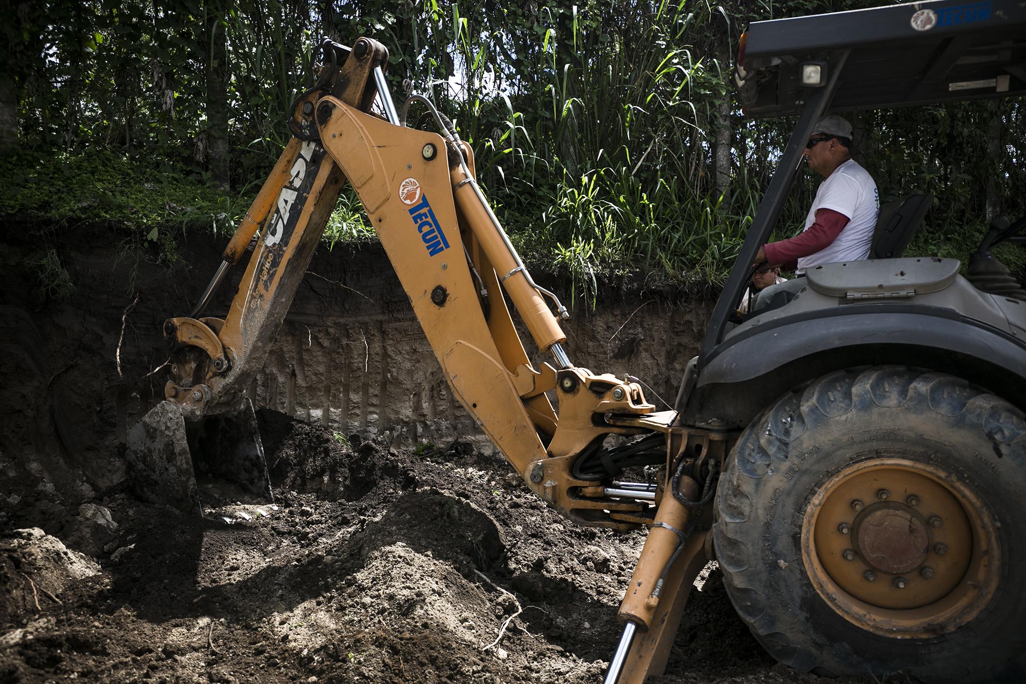 A pesar de que se les informó a los trabajadores sobre el latente peligro de dañar algunos vestigios arqueológicos, estos no detuvieron las obras. Foto: Fred Ramos