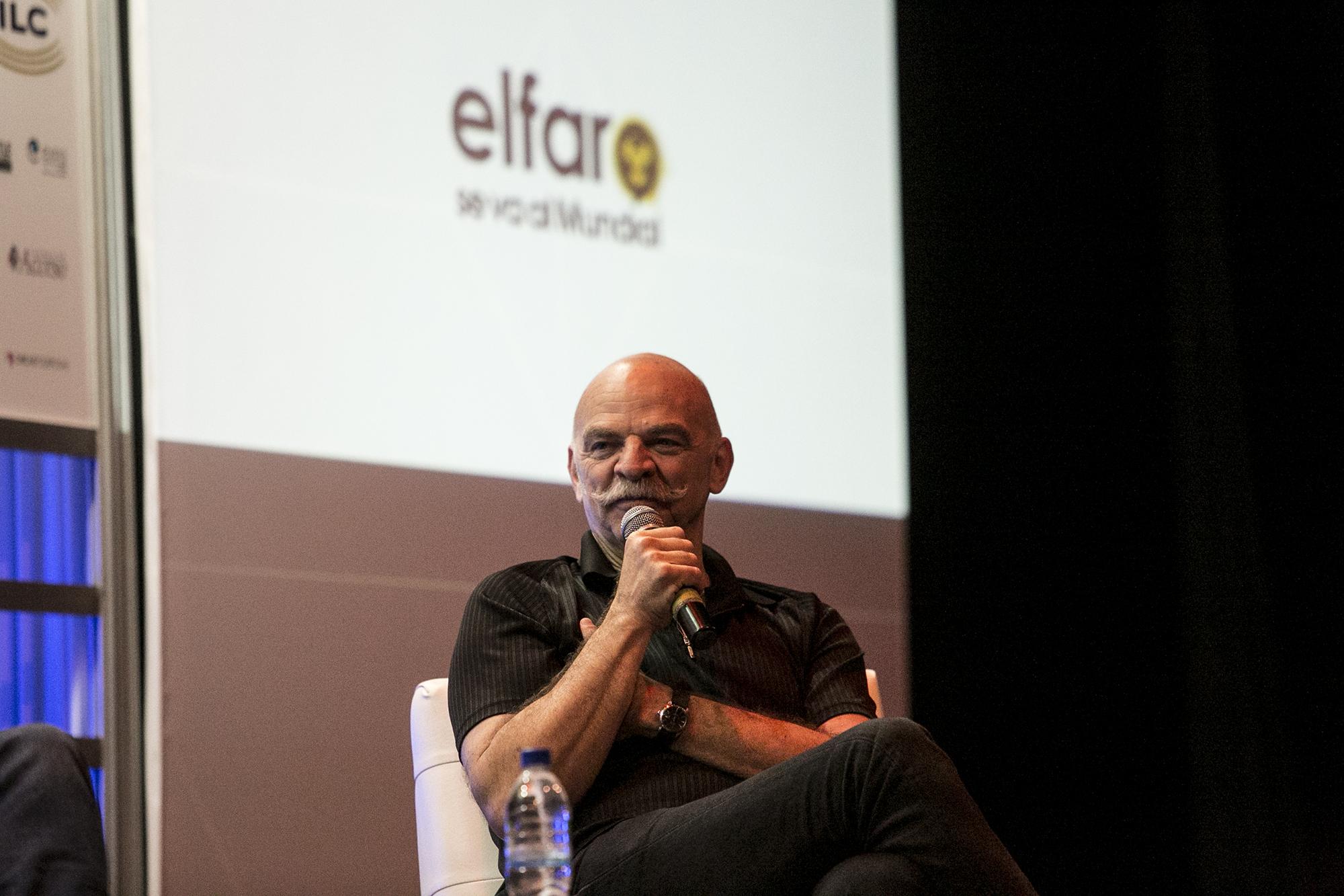 Martín Caparrós, periodista y escritor, durante el evento inaugural del Foro Centroamericano de Periodismo 2018. Foto Fred Ramos.