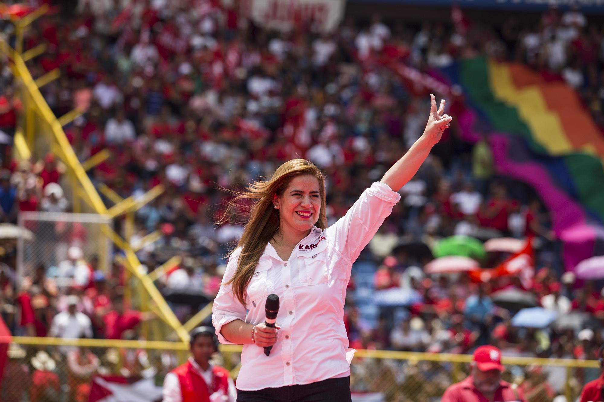 Karina Sosa, candidata a la vicepresidencia por el FMLN. Foto Fred Ramos (El Faro).