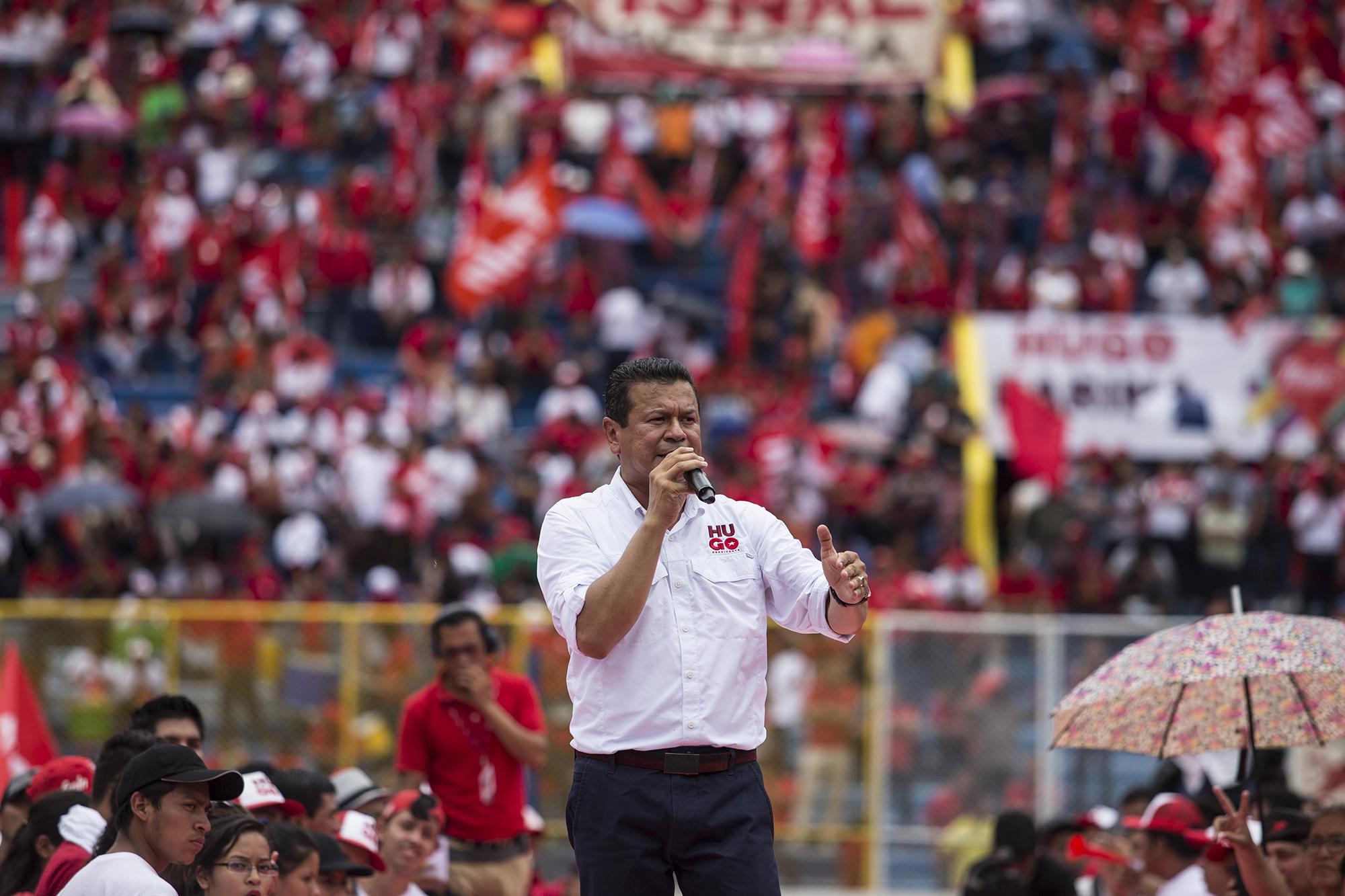 Hugo Martínez, candidato a la Presidencia de la República por el FMLN. Foto Fred Ramos (El Faro).