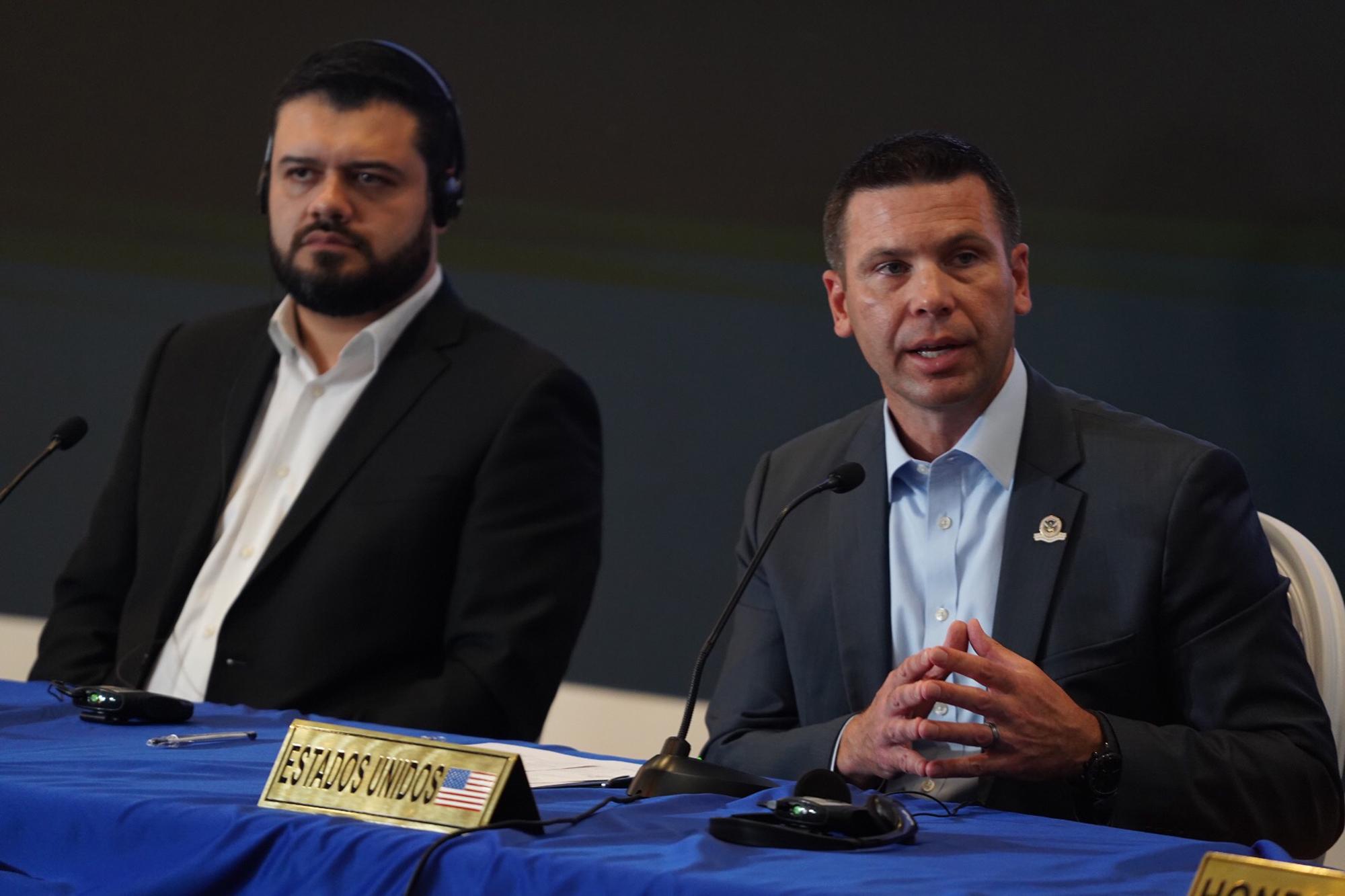 Conferencia de prensa de Kevin McAleenan, secretario de Seguridad Nacional de Estados Unidos. Foto de El Faro: Carlos Barrera