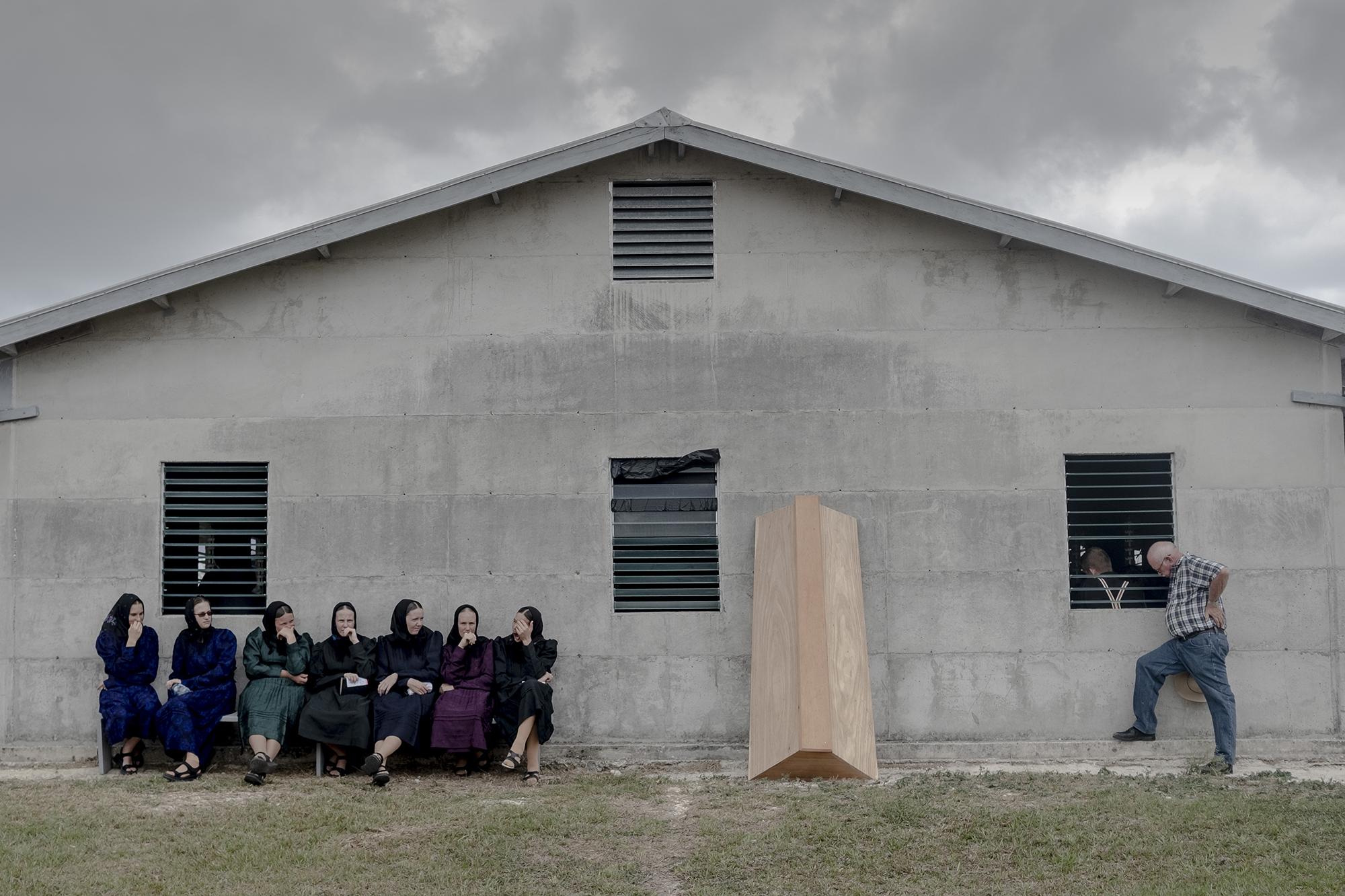 Funeral del menonita Henrique Reimer, en Shipyard, Belice. 3 de mayo, 2019. La imagen es parte del proyecto Frontera Sur. Foto de El Faro: Fred Ramos. 