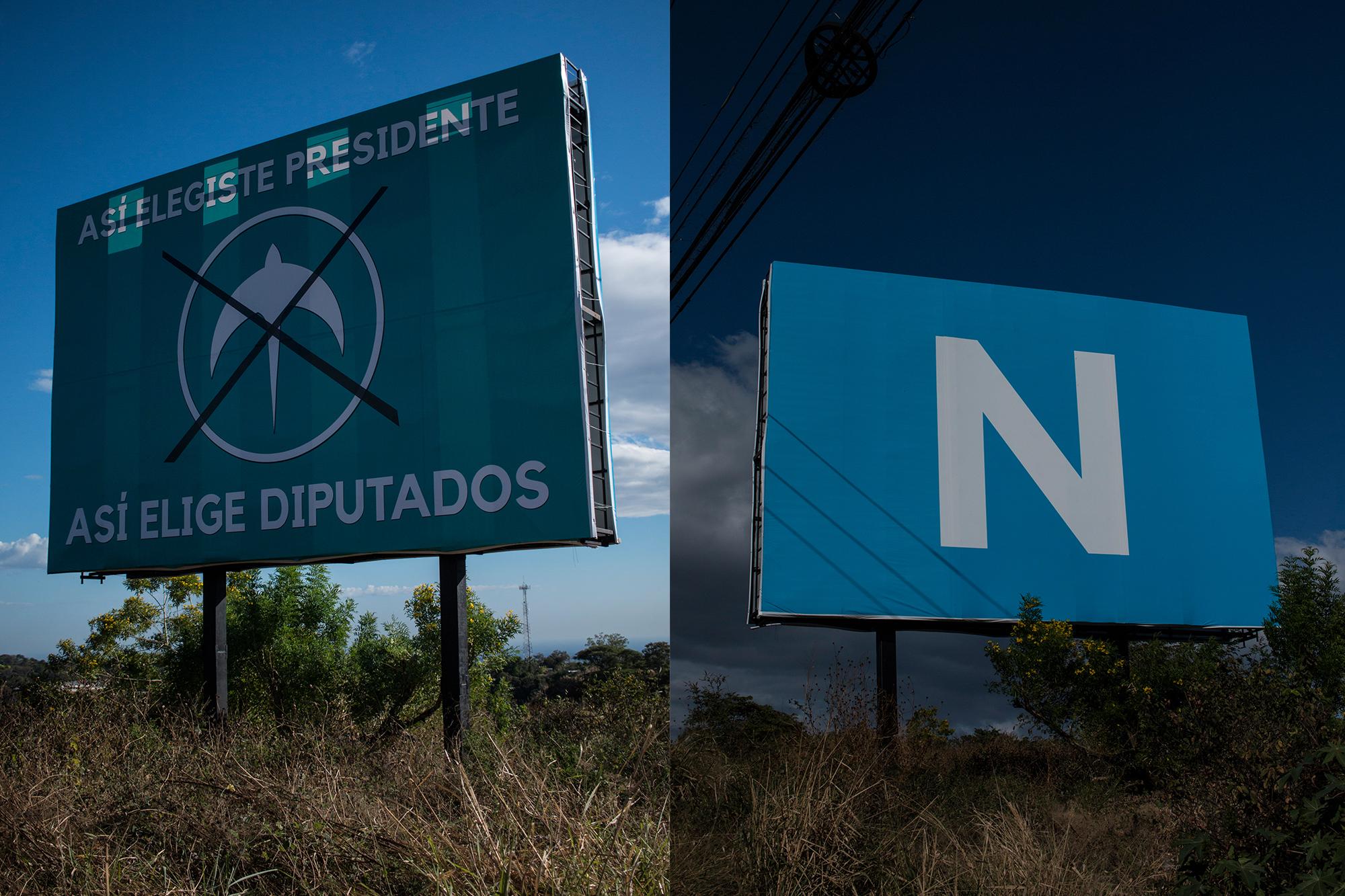 Esta imagen muestra los dos lados de una valla ubicada sobre el kilómetro 18 de la carretera al Puerto de La Libertad, en el municipio de Zaragoza. En dirección de norte a sur, la bandera de Gana intenta vender que es el partido de Bukele. En dirección de sur a norte, la N.