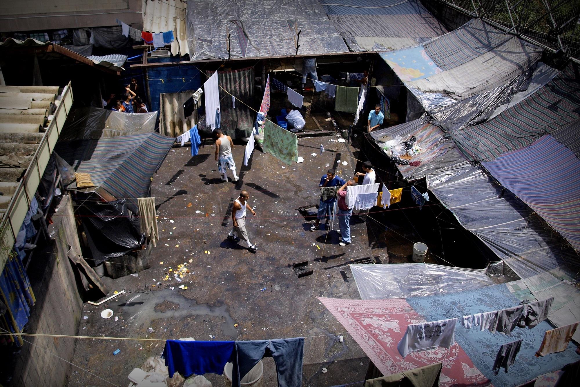 Patio interior del Centro Penal Ciudad Barrios, uno de los principales centros de mando de la Mara Salvatrucha. Foto Roberto Valencia.