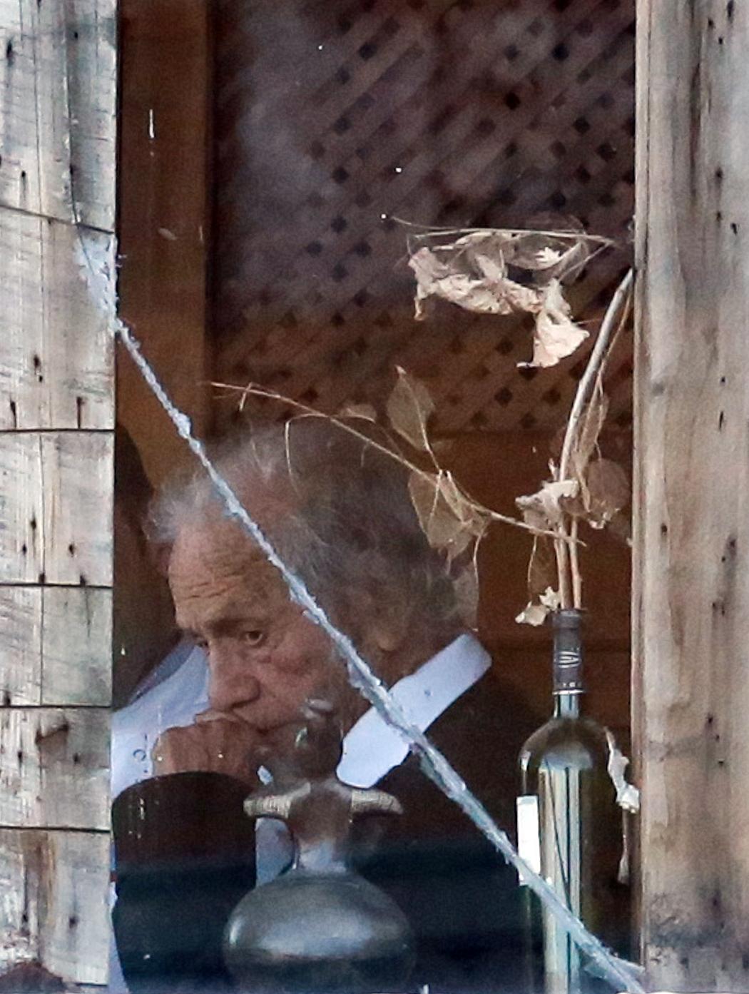 Nicanor Parra en su residencia en Las Cruces, unos 100 km al oeste de Santiago (Chile), el día de su cumpleaños número 100 | AFP photo. 