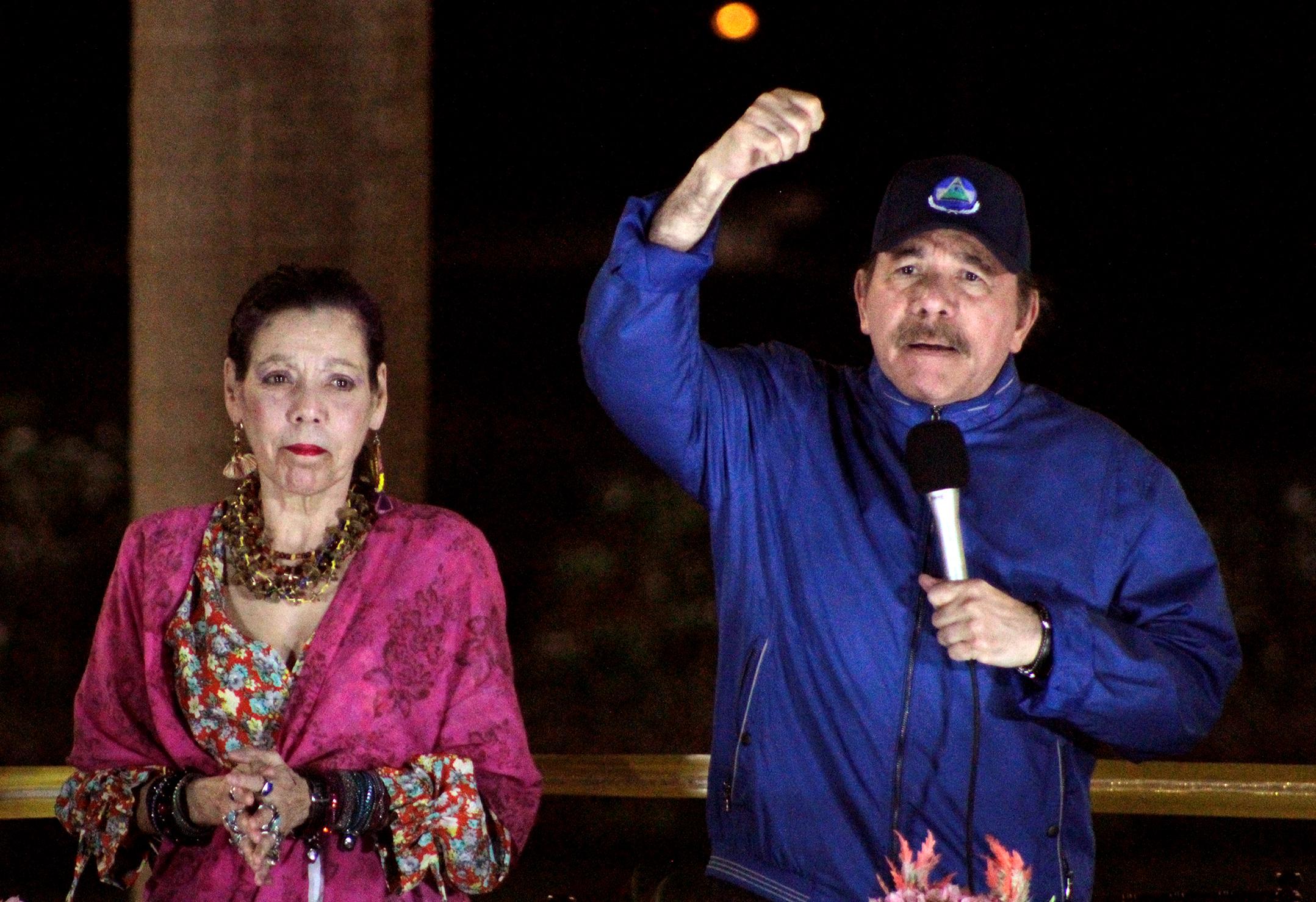 El presidente Daniel Ortega junto a su esposa y vicepresidenta, Rosario Murillo, en un evento en Managua, el 21 de marzo de 2019. Foto de AFP: Maynor Valenzuela.