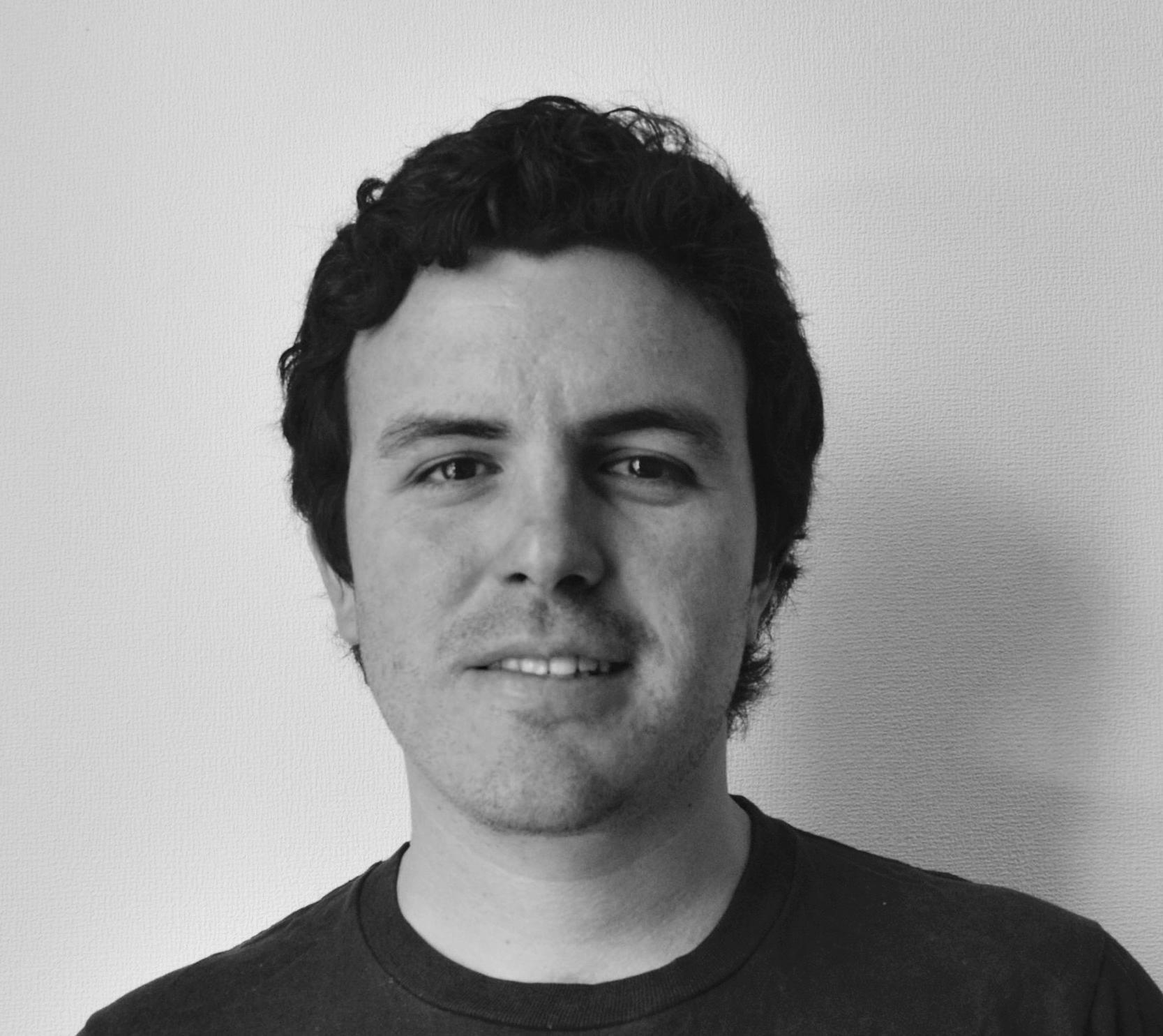 Luis Bonilla es Economista y Magíster en Estudios Políticos y Sociales Latinoamericanos.