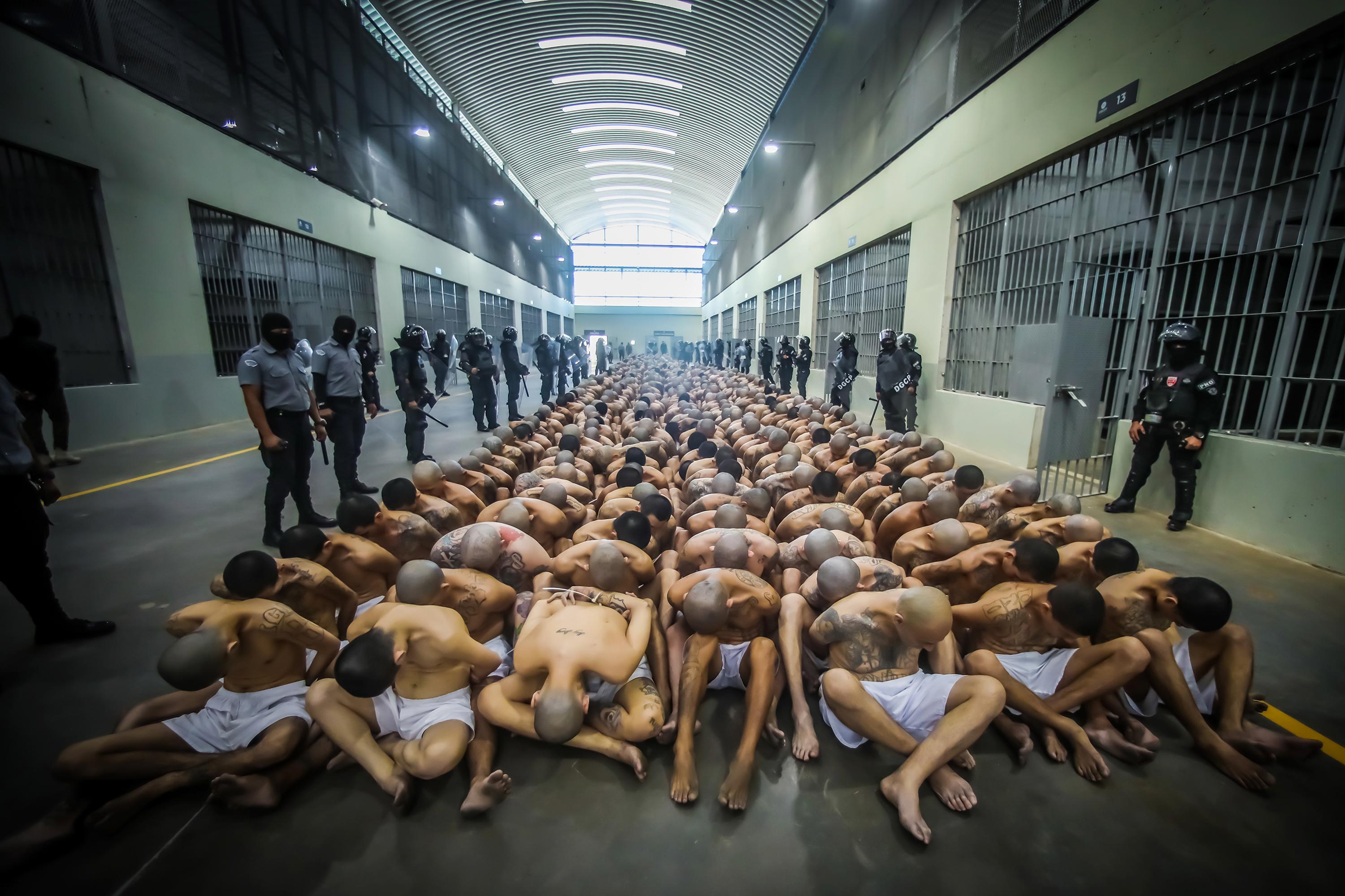 On Friday, February 24, 2023, the Salvadoran government transferred 2,000 prisoners to the newly constructed Confinement Center for Terrorism (CECOT) outside Tecoluca, San Vicente. Photo: Press Secretariat