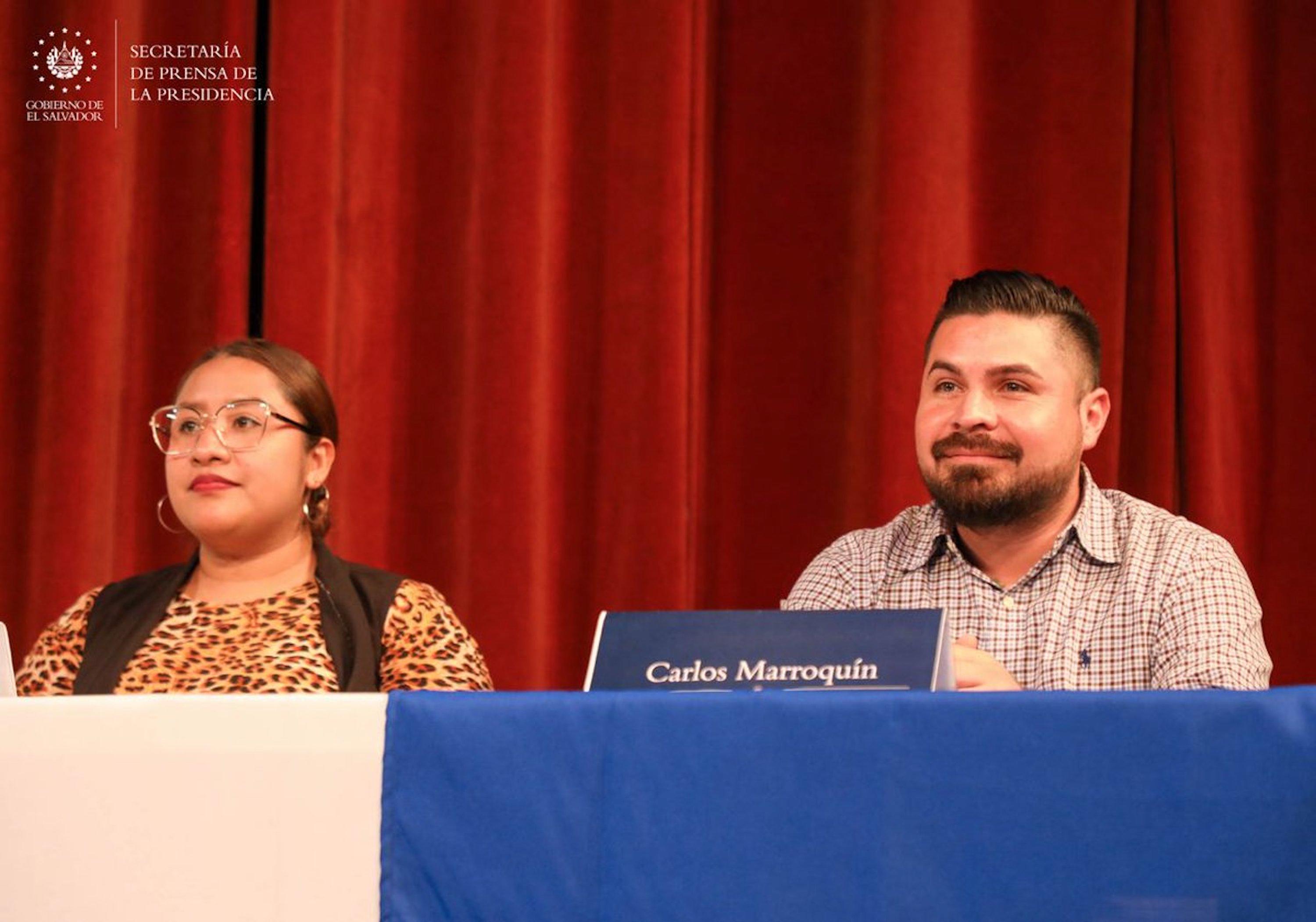 Carlos Marroquín, director de Reconstrucción del Tejido Social, en un evento organizado por el gobierno en Santa Ana un día después de los audios publicados por El Faro en donde se identifica como vocero del pacto entre el Gobierno y la MS-13. Foto de la Secretaría de Prensa de la Presidencia.