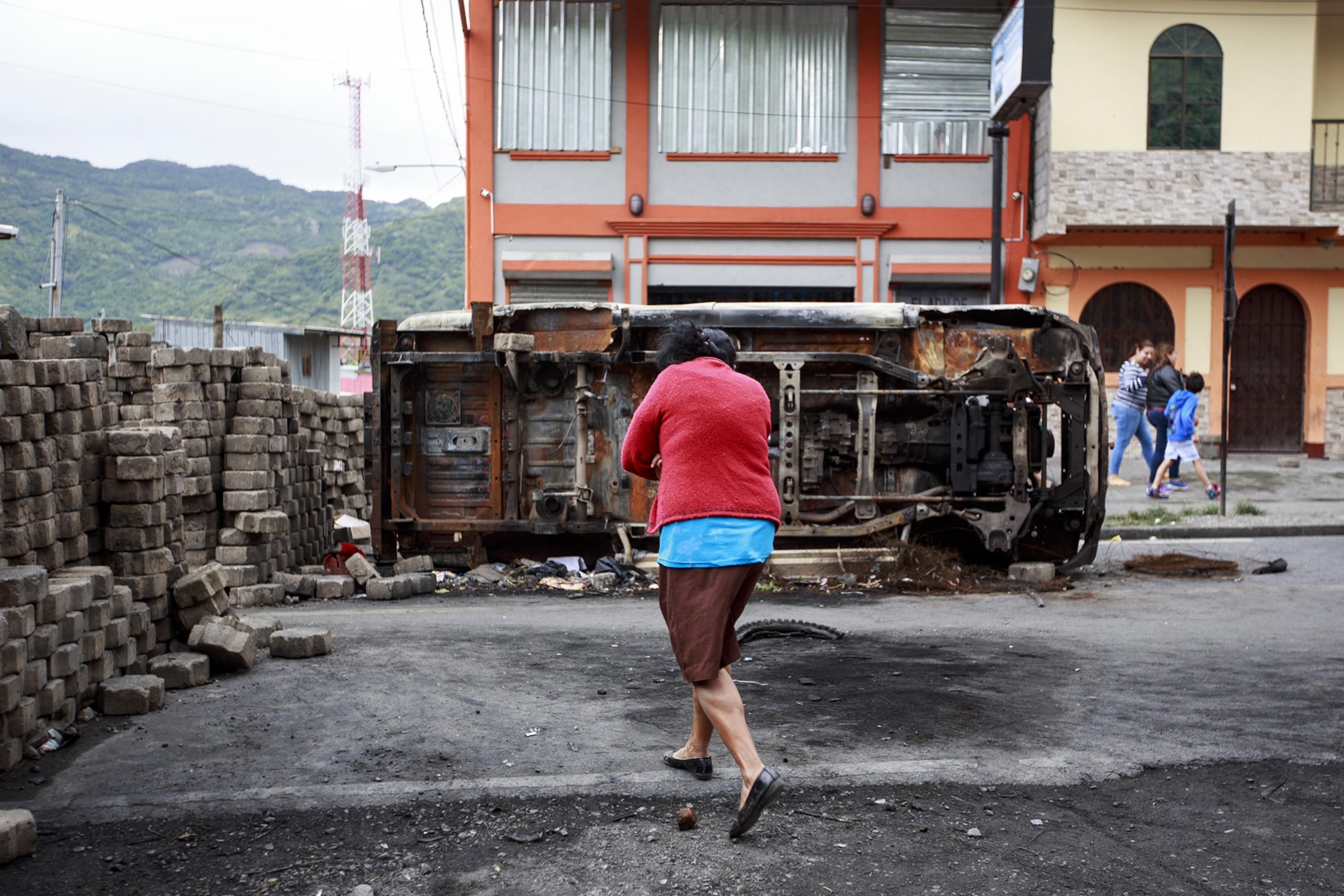 A barricade in the municipality of Jinotega, one of more than 50 such blockades erected by residents. Now, hardly any of the blockades remain in place. Pro-Ortega mobs and police evicted the Jinotega rebels in mid-July. Photo Fred Ramos