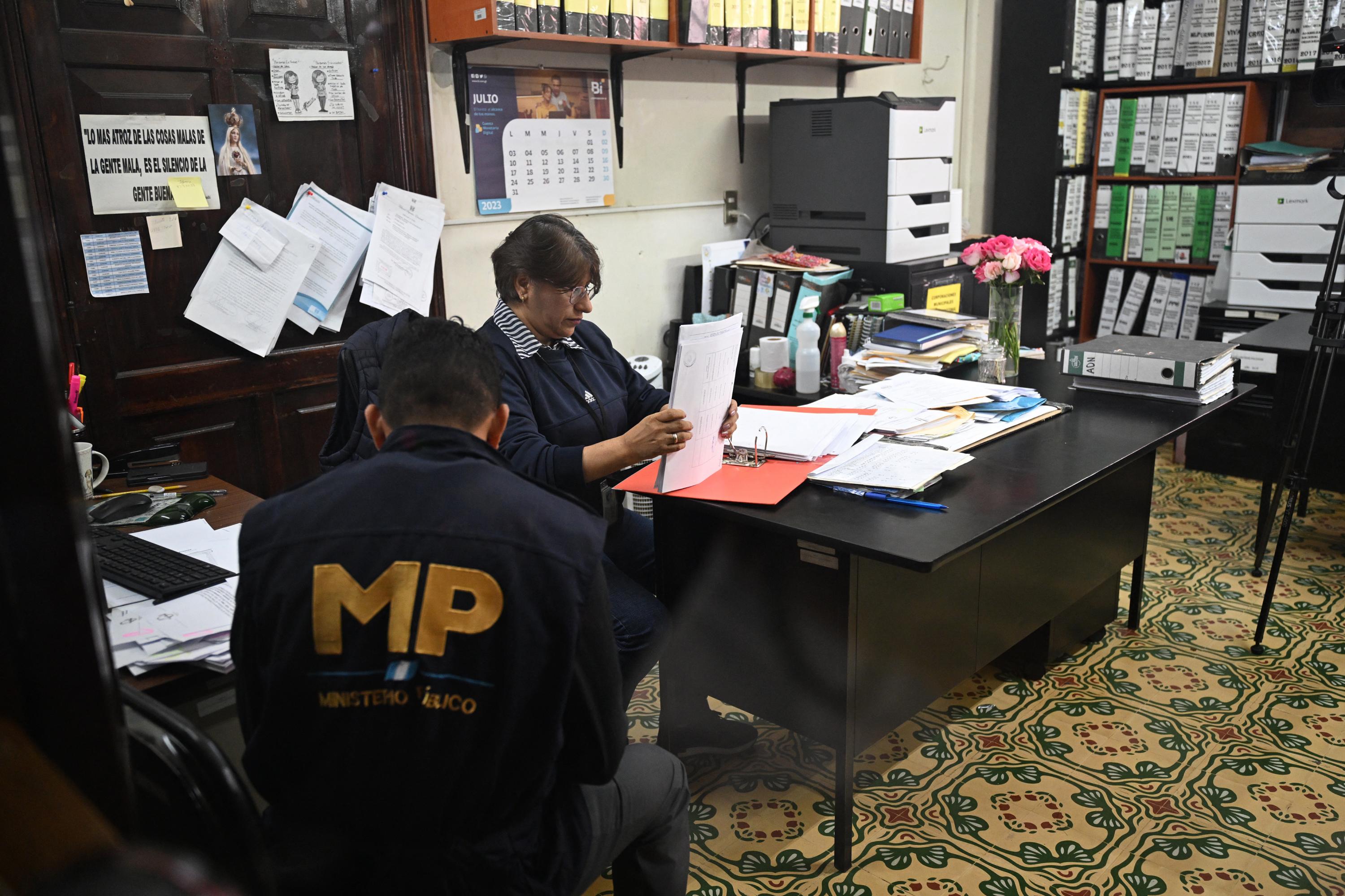 Supreme Electoral Tribunal magistrates offer statements on the first round of voting on June 25, 2023, in which the UNE and Semilla parties took first and second place in the presidential election. Photo Víctor Peña
