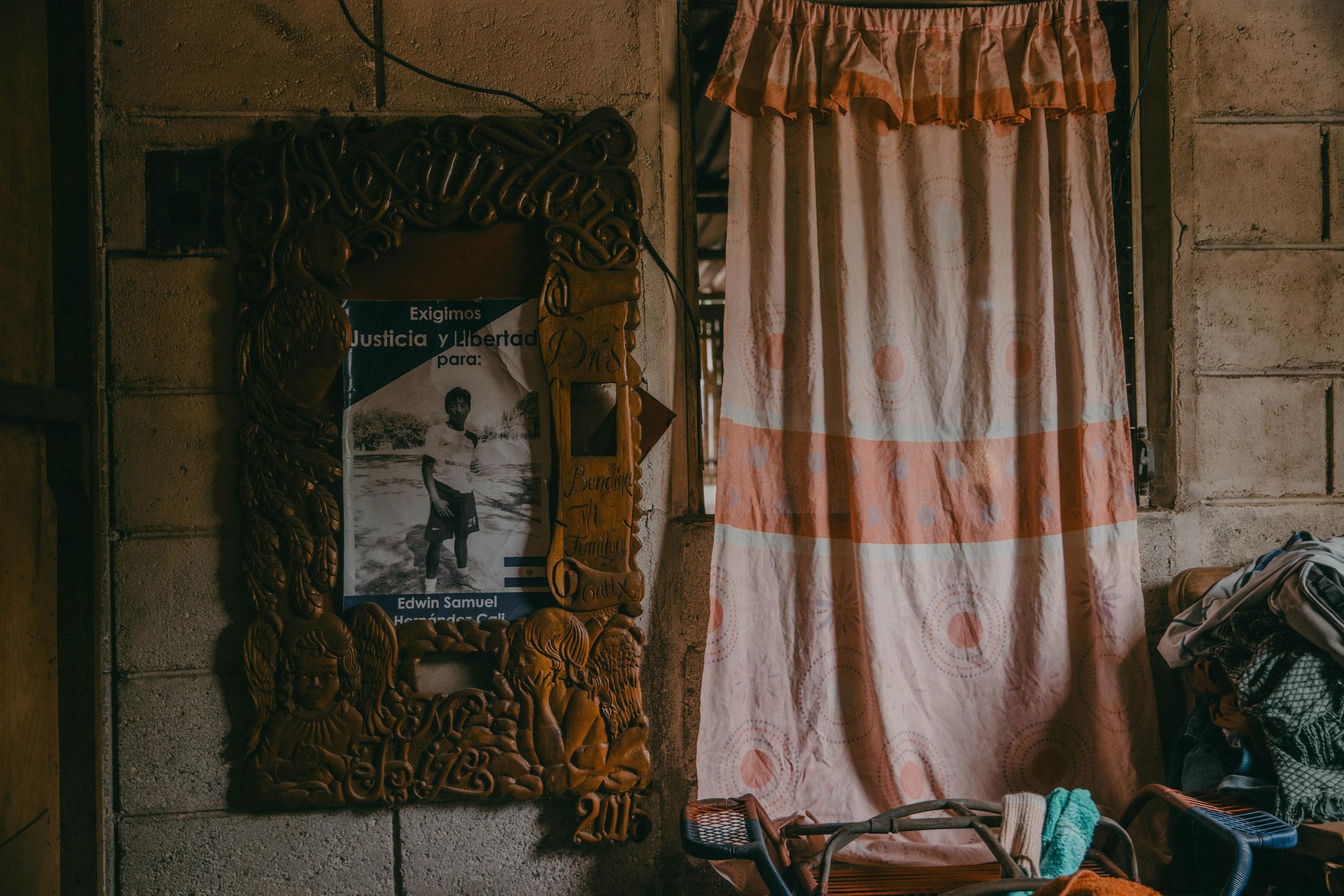 A poster in a wooden frame, which still hangs on the wall of Virginia’s home, reads: “We demand justice and freedom for Samuel Hernández Cali.” Relatives of Espíritu Santo Island detainees took posters like this to every protest and occupation they attended.