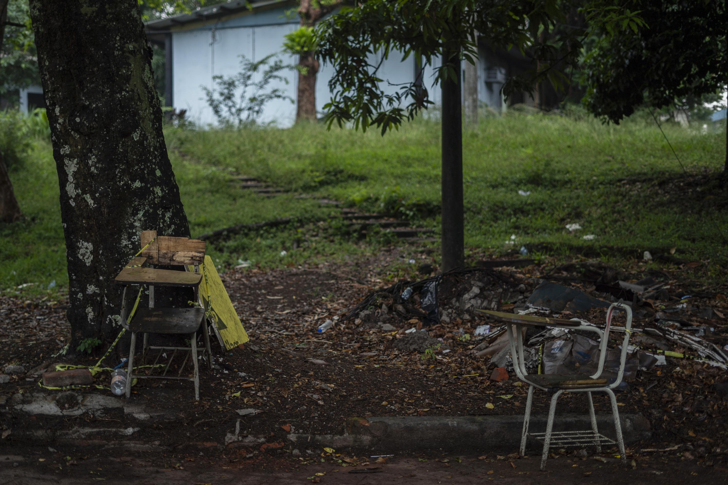 La Universidad de El Salvador cayó en un impago de $21 millones por falta de presupuesto. Hasta diciembre de 2024, el Gobierno todavía adeudaba $31 millones de dólares a su universidad pública. Foto de El Faro: Víctor Peña.