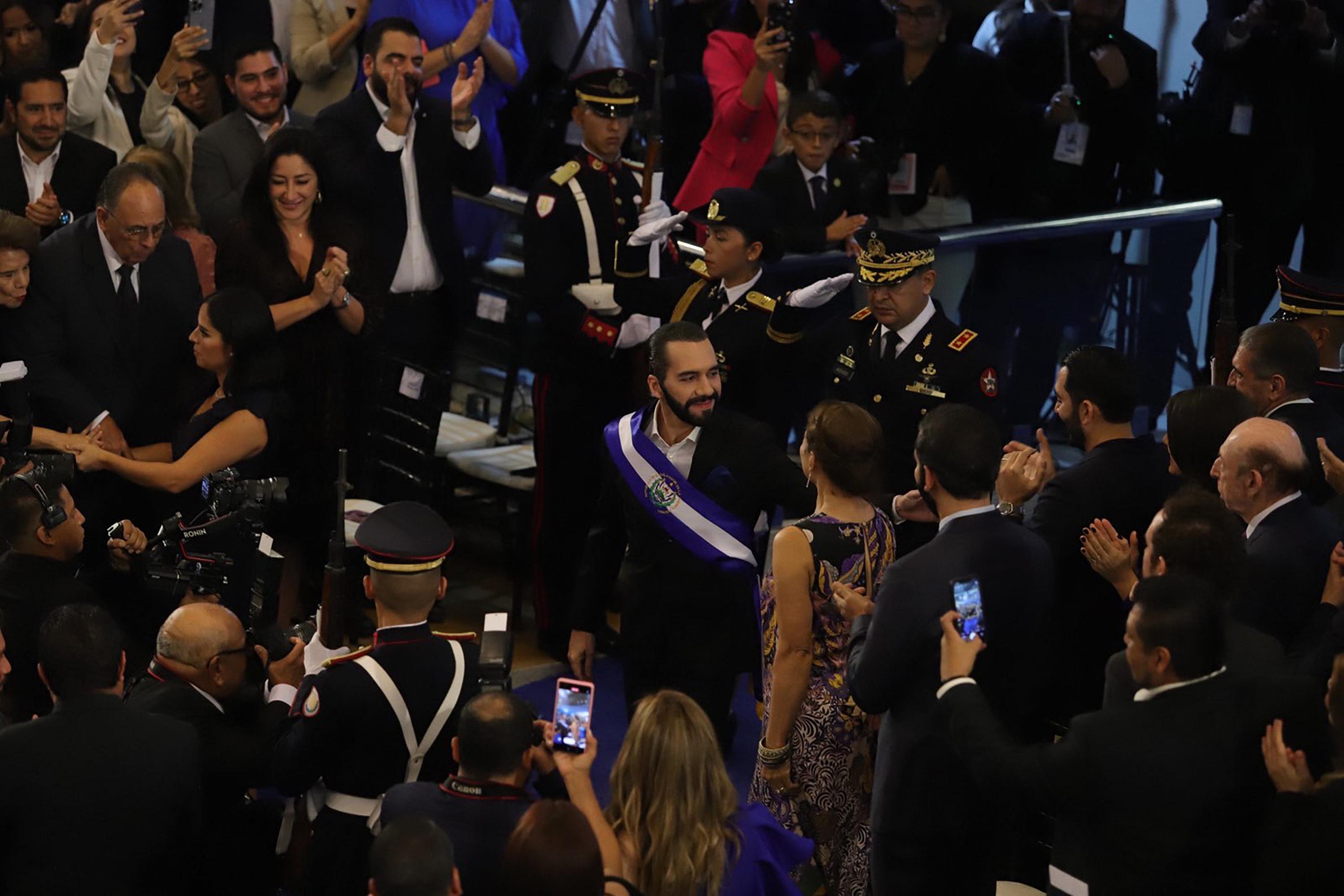 Durante su informe anual en el Salón Azul de la Asamblea Legislativa, el presidente Nayib Bukele anunció que  reducirá la distribución territorial de El Salvador a 44 municipios. También anunció la reducción de la Asamblea Legislativa a 60 diputados. Foto de El Faro: Carlos Barrera.