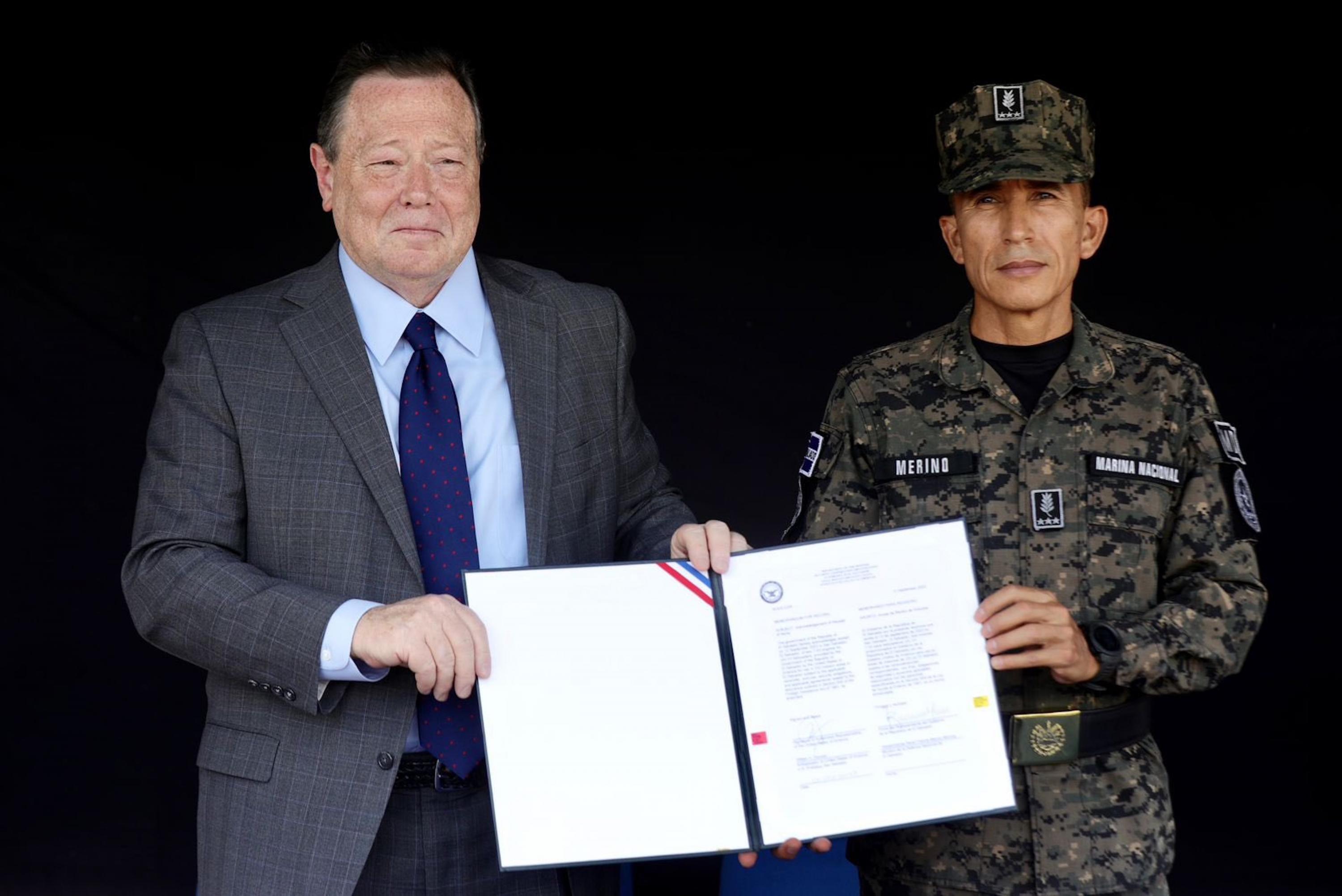 U.S. Ambassador William Duncan meets with Minister of Defense René Merino Monroy to donate two helicopter motors to the Armed Forces of El Salvador. Photo U.S. Embassy