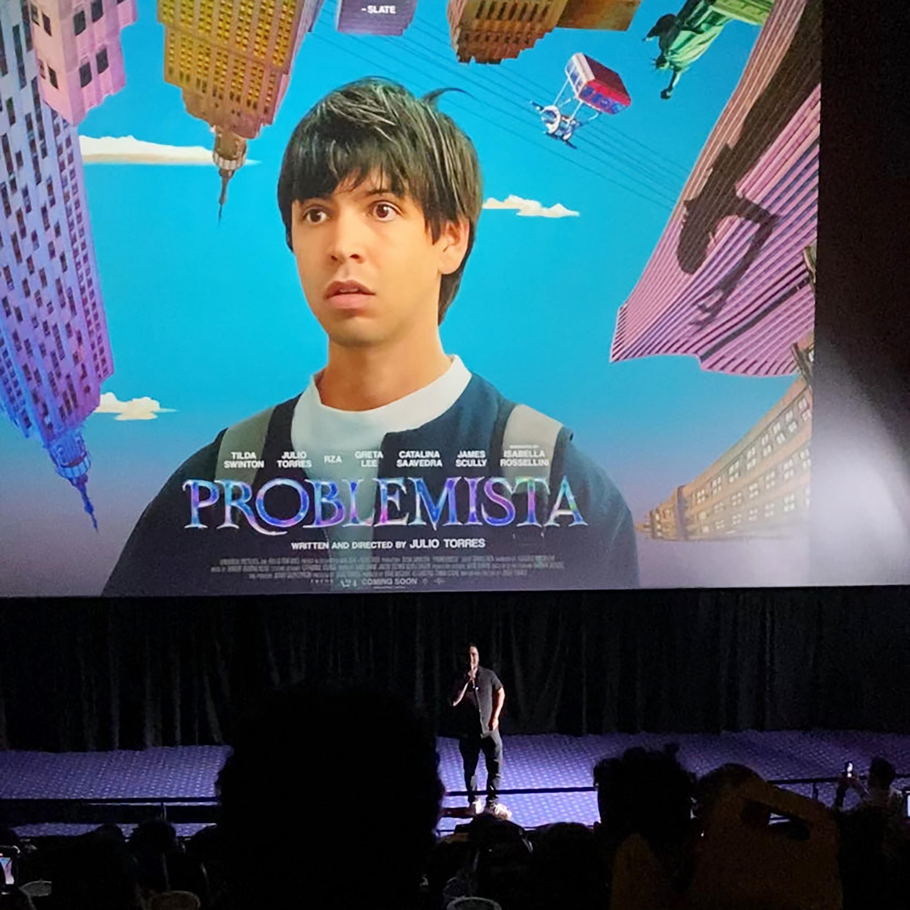 On August 28, Problemista debuted in San Salvador. The film’s premiere, which Tita, Julio’s mother, attended, was organized by the School of Cinema and Audiovisual Art (EsCine). Photo Ramiro Guevara