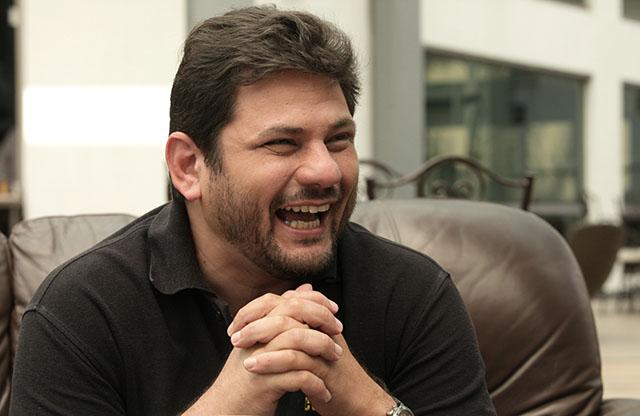 Carlos Cader, fotografo comercial. Foto Mauro Arias