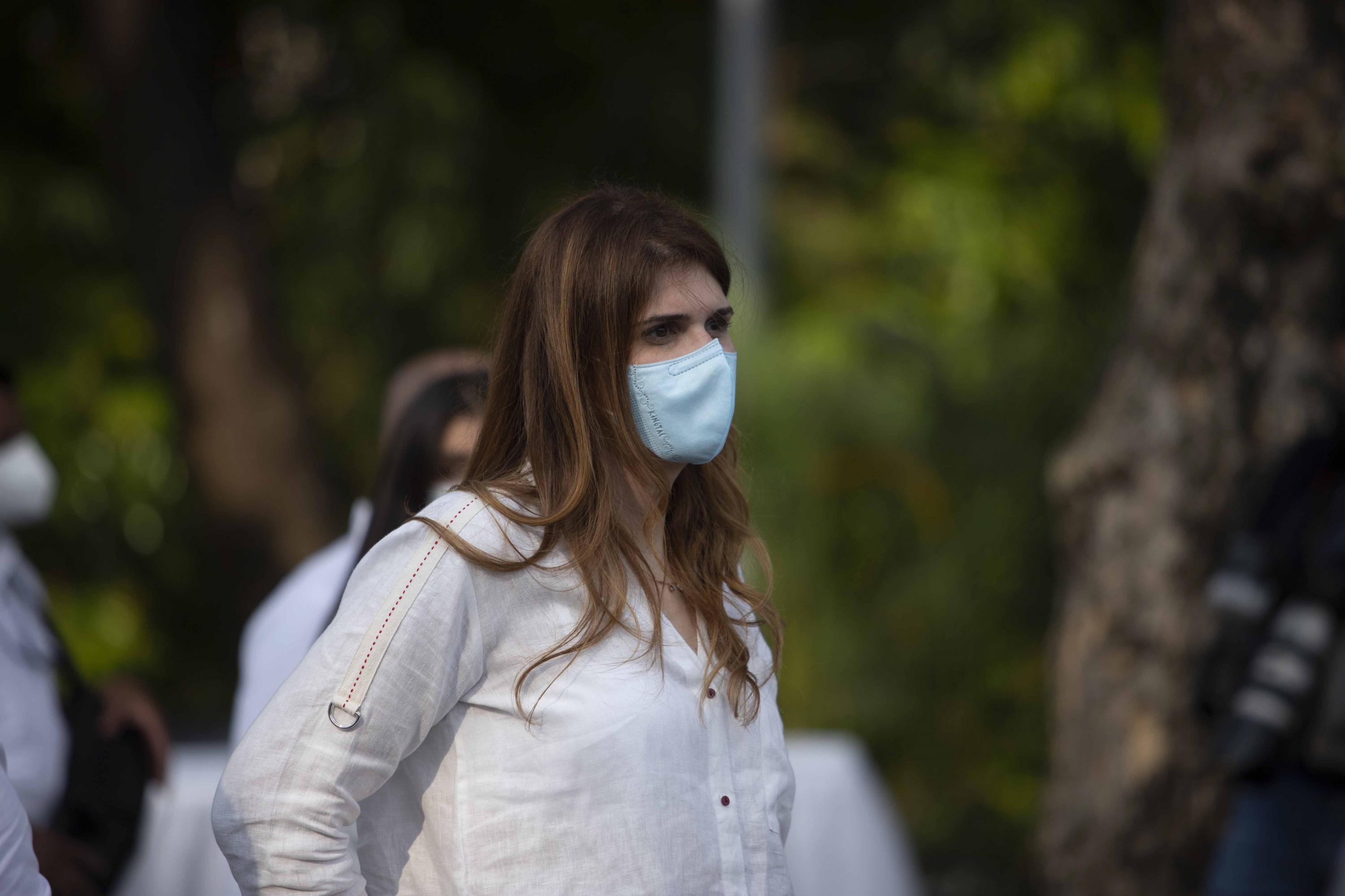 Sarah Hanna estuvo en la Unidad de Salud Atlacatl durante el inicio de la campaña de vacunación contra el Covid-19. Foto de El Faro: Carlos Barrera.