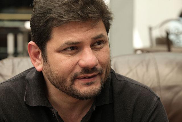 Carlos Cader, fotografo comercial. Foto Mauro Arias