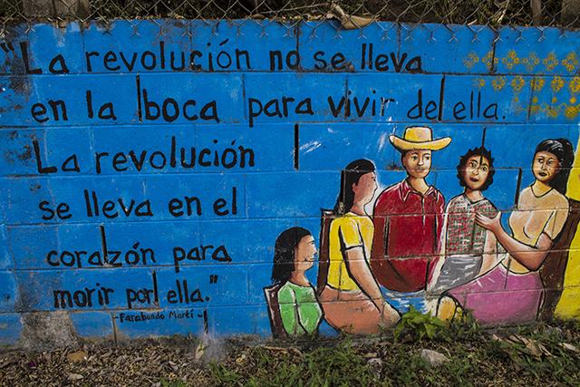 San Antonio de los Ranchos es un municipio que fue repoblado por ex guerrilleros y desplazados por el conflicto armado. Desde 1994, el FMLN gobierna este municipio.