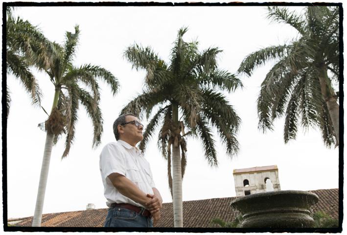 Horacio Castellanos Moya ha sido traducido a más de una docena de idiomas extranjeros. Foto: Daniel Mordzinzki.