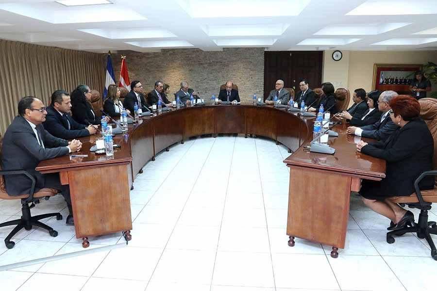 Corte Suprema de Justicia (CSJ) en pleno, en septiembre de 2015. Foto: Tomada de la página web de la CSJ. 