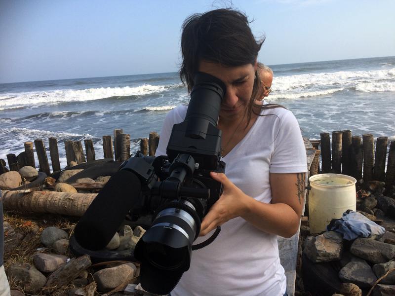 Marcela Zamora durante el rodaje de Los ofendidos , documental presentado en mayo de 2016.