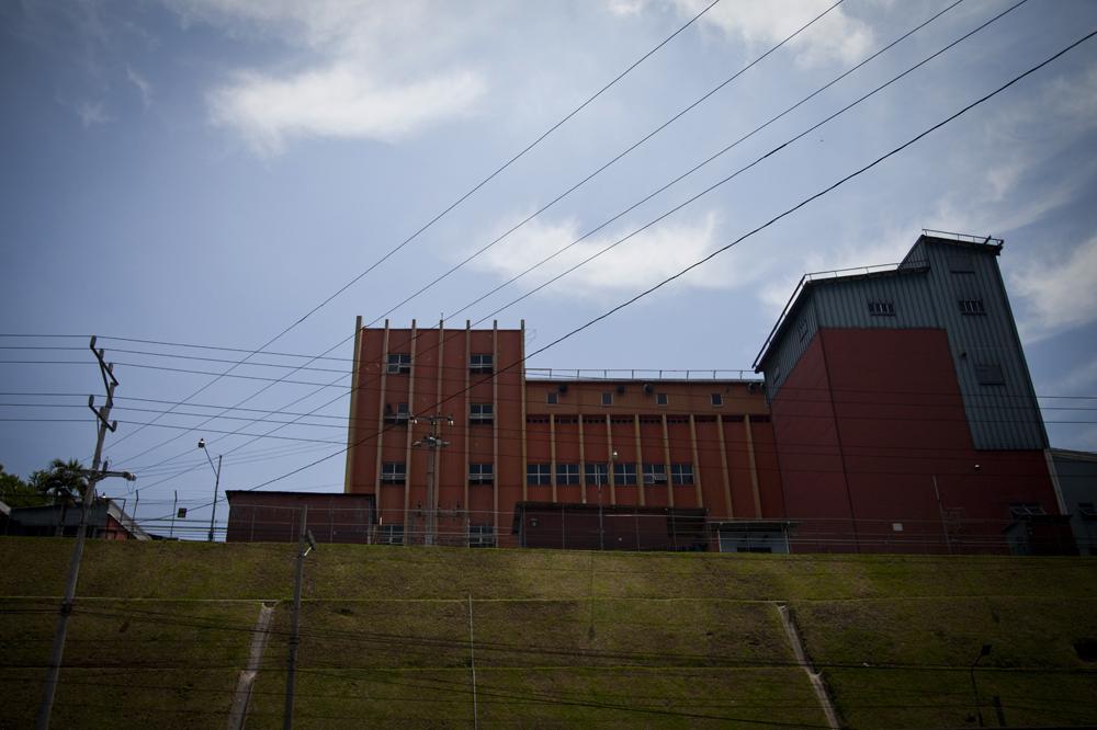 Planta de la empresa Molinos de El Salvador (MOLSA), ubicadas sobre el bulevar del Ejército, en San Salvador y la línea limítrofe con el municipio de Soyapango./Foto: Víctor Peña