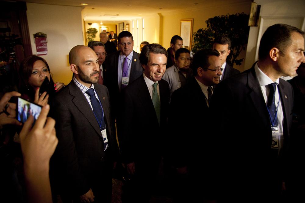 El expresidente de España, José María Aznar durante su participación, junto a Jorge Daboub, presidente de ANEP, en el XVI Encuentro Nacional de la Empresa Privada (ENADE), donde el discurso central fue sobre la corrupción, el 26 de abril de 2016 / Foto El Faro: Víctor Peña