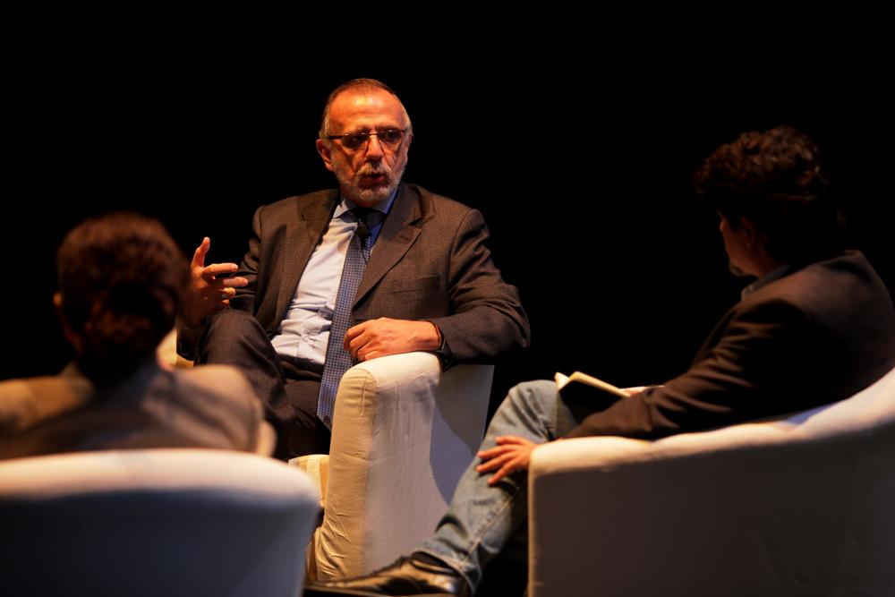 Iván Velásquez, director de CICIG, en una ponencia celebrada en el Foro Centroamericano de Periodismo. 9 de mayo de 2016. Foto: Victor Peña