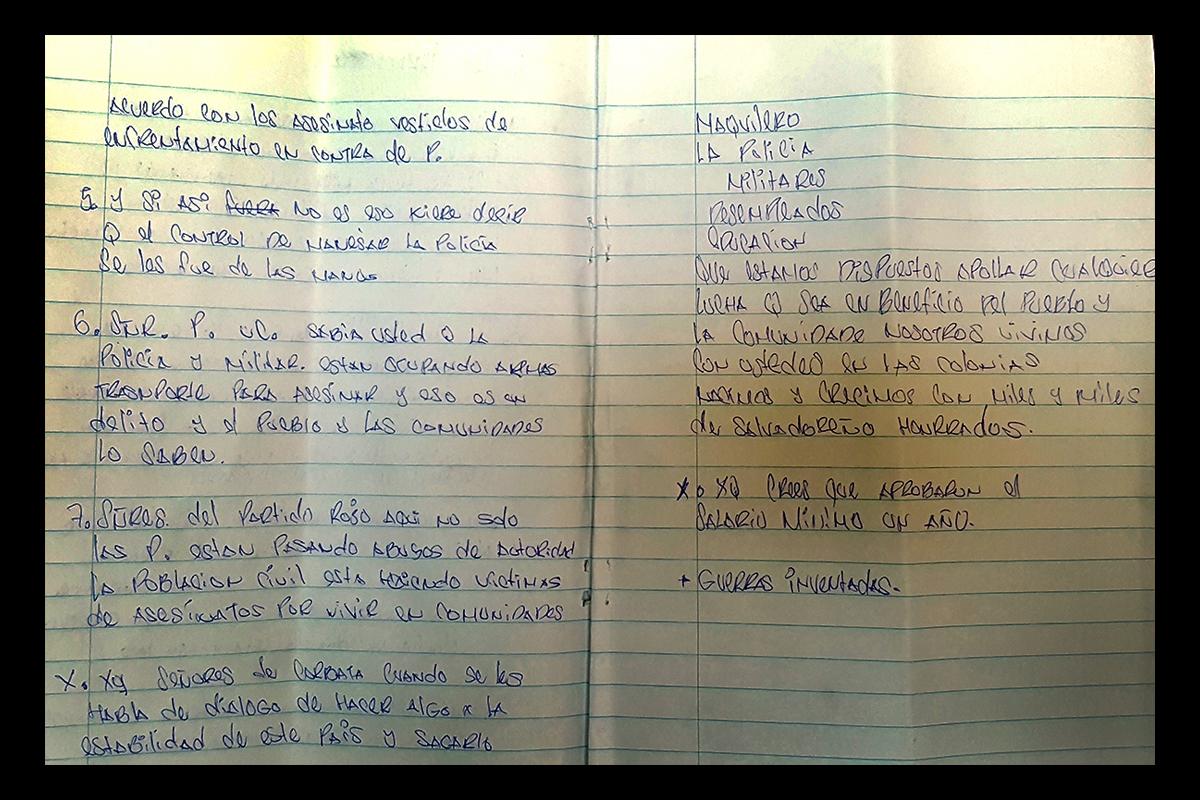 Fragmento del manuscrito que sirvió como guía a los voceros de la MS-13 en la entrevista con El Faro realizada el 21 de diciembre de 2016, en la que expusieron la propuesta de diálogo de la pandilla con el gobierno. Foto Roberto Valencia.