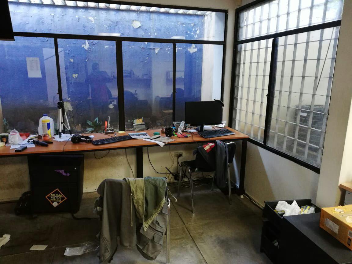 Oficinas de Confidencial la mañana después de la irrupción de la Policía Nacional. Foto: cortesía Confidencial
