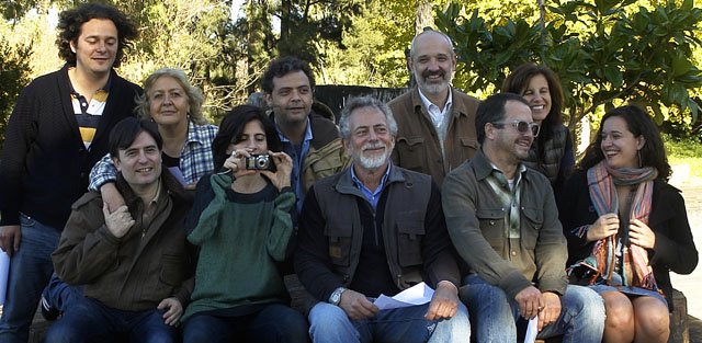 De izq. a der. Arriba: Martín Rodríguez (Plaza Pública); Mónica González (CIPER); Carlos Dada (El Faro); Daniel Moreno (Animal Político); Juanita León (La Silla Vacía). Abajo: Gabriel Pasquini y Graciela Mochkofsky (El Puercoespín); Gustavo Gorriti (IDL Reporteros); Patricio Fernández (The Clinic); Natalia Viana (APublica).﻿" /></div> <figcaption class=