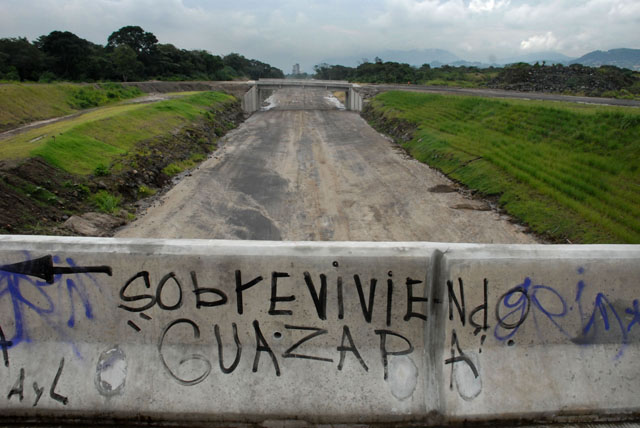 La construcción del Boulevard Diego de Holguín inició el 19 de diciembre de 2005