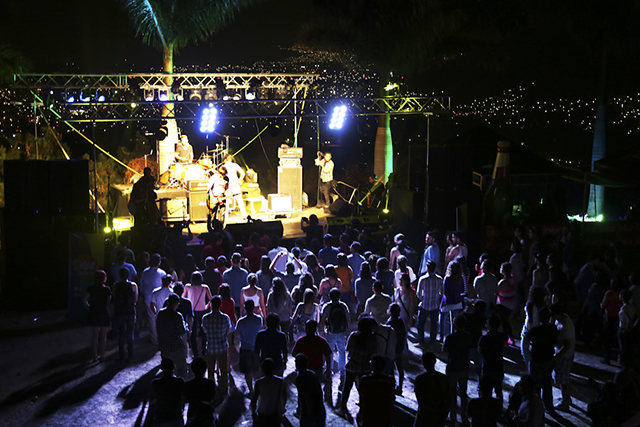 Toma general de la noche. Empezaba a tocar 