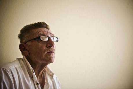 Saravia was startled to hear the recording of the shot that ended the life of Archbishop Oscar Arnulfo Romero. / Photo: Edu Ponces.