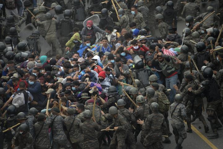 Guatemala batalla contra la primera caravana migrante de 2021