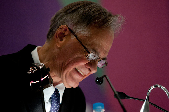 Fernando Vallejo lleyendo su discurso en la FIL de Guadalajara 2011 / Foto Cortesía FIL Guadalajara / Marte Merlos.﻿" /></div> <figcaption class=
