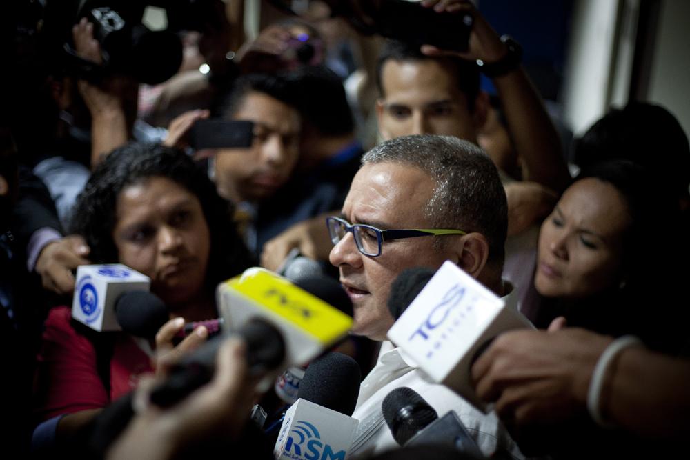 El 3 de febrero Funes negó 16 veces ante los medios que su gobierno negociara beneficios con las pandillas, a cambio de la reducción de homicidios. Foto: Víctor Peña