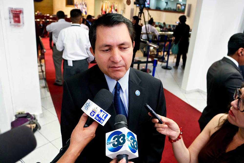 Diputado Mario Ponce, miembro de la Comisión de Reformas Electorales y Constitucionales y jefe de fracción del PCN. Foto: Cortesía Prensa PCN.