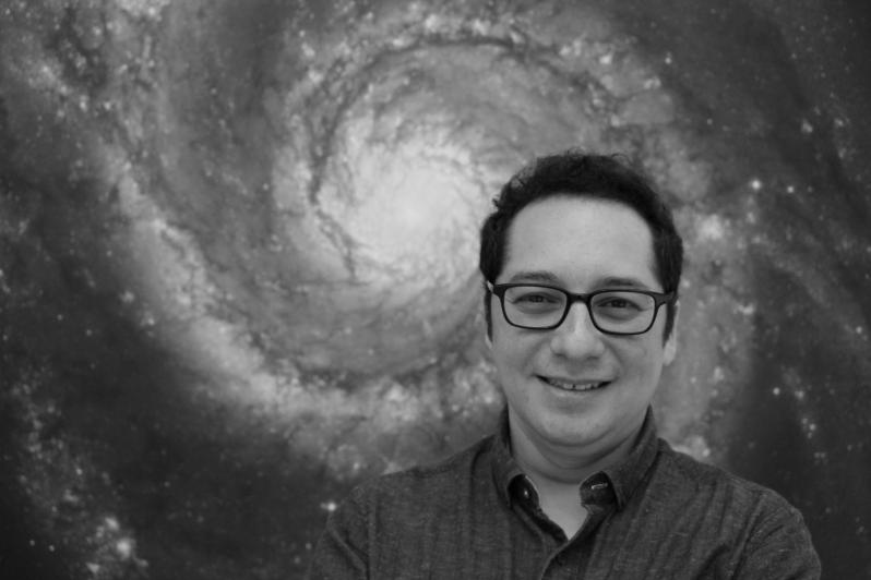 Jorge Coloroado es antropólogo y divulgador científico salvadoreño.Posee una maestría en Metodología de la Investigación de la ciencia, y ha sido docente universitario e investigador. 