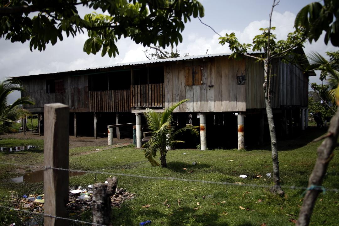 Chico’s Ark is the largest house in the community, and home to many who have been flooded out of their homes. Photo: Martín Cálix