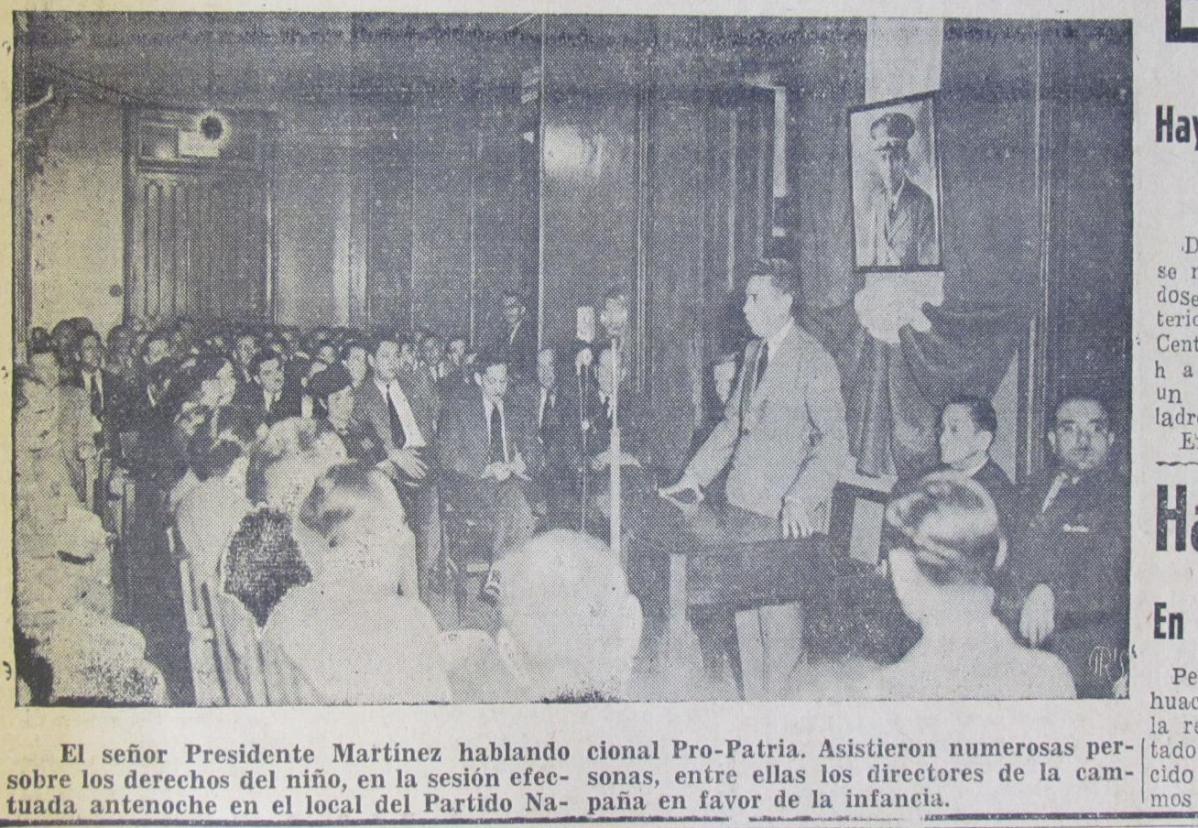 El General Maximiliano Hernández Martínez en el Salón del Partido Pro-Patria. Diario Nuevo, jueves 9 de enero de 1941.