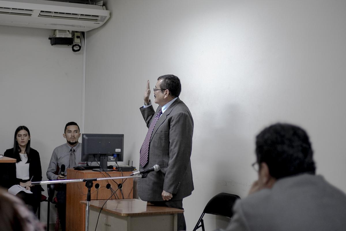 El coronel Brizuela es el primero de los testigos de la defensa de los acusados en el juicio por el Mozote.  Fred Ramos
