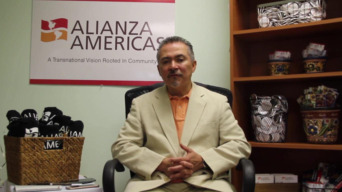 El salvadoreño Óscar Chacón es director ejecutivo de Alianza Américas, una organización en Estados Unidos que se encarga de promover temas de interés para las comunidades latinoamericanas. Foto: tomada del canal Youtube de Alianza Américas. 