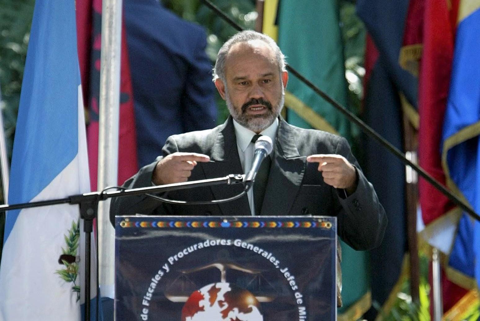 Roberto Cuéllar en una imagen de archivo tomada en febrero de 2004, cuando estaba al frente del Instituto Interamericano de Derechos Humanos. Foto Orlando Sierra (AFP).